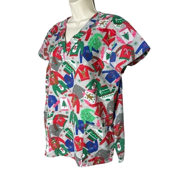 Cassandra O Christmas Scrub Top Women’s Size M - Picture 2 of 8